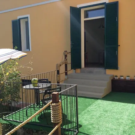Bed & Breakfast Impronte Nel Bosco Calice al Cornoviglio